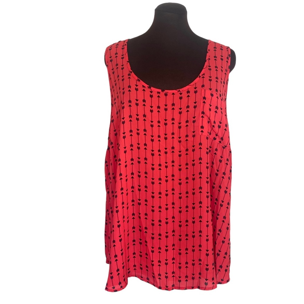 TORRID Sleeveless Cami Shell Tank Red Arrow Pattern Plus Size